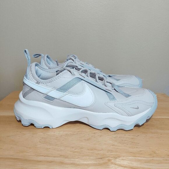 Nike Shoes - Nike TC 7900 Shoes Sail Light Orewood Taupe DD9682-102 Women's Size 9